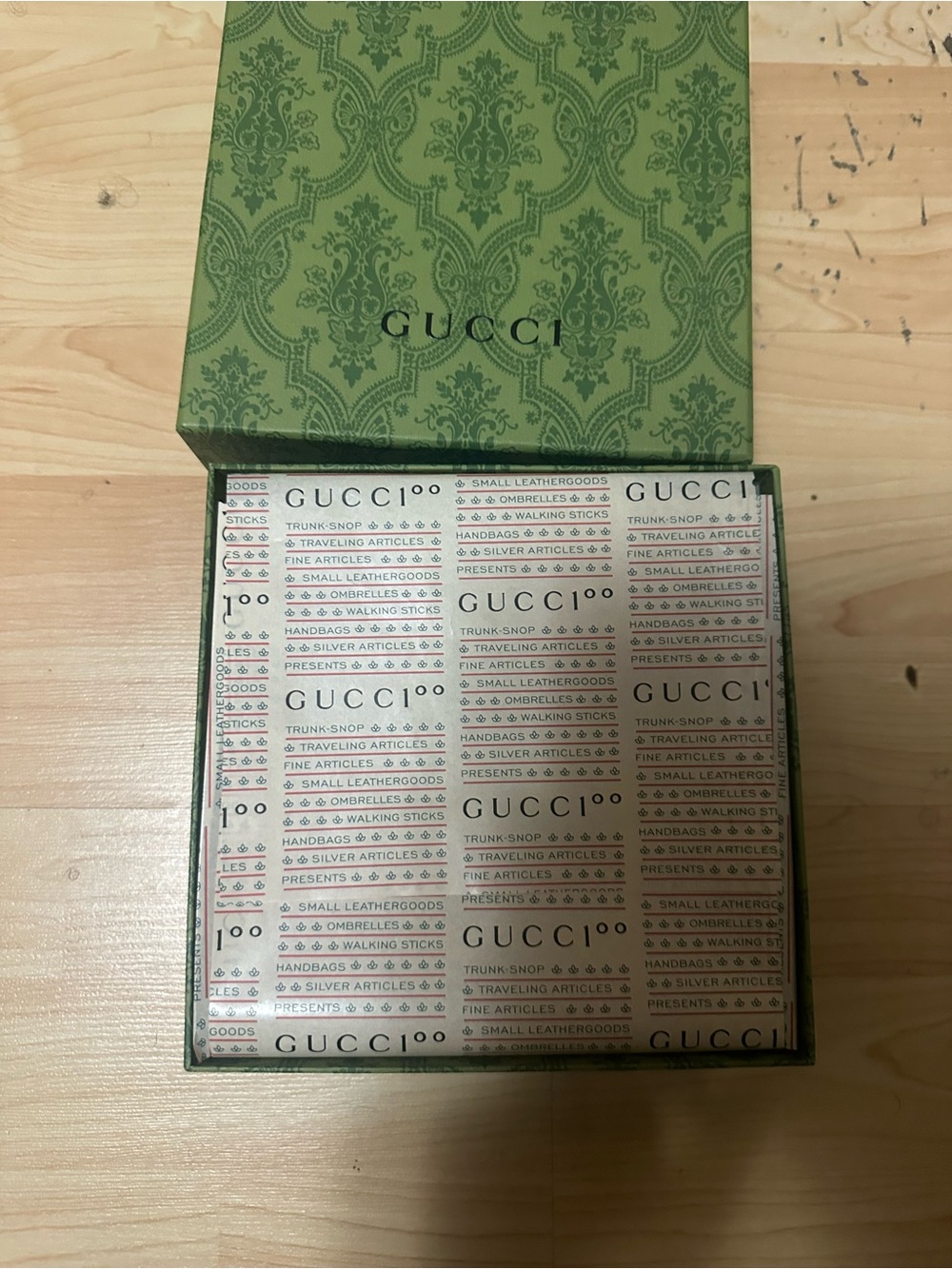 Gucci Black Leather Belt with Gold Double G Buckle - Picture 4 of 4